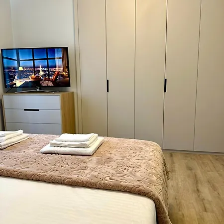 Apartment Denis Luxury Delijorgji Tirana